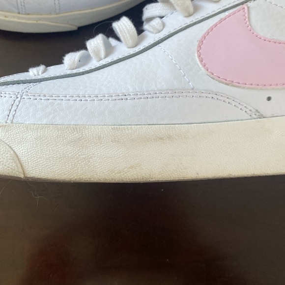 Nike Low Top Blazers - Picture 2 of 6